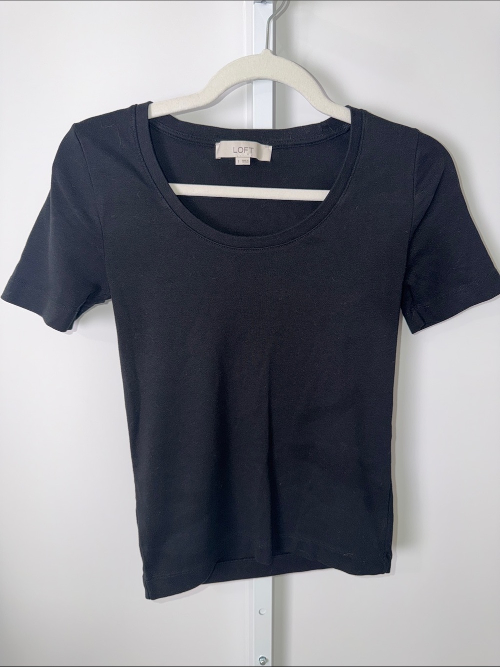 LOFT Black Scoop Neck Short Sleeve Tee